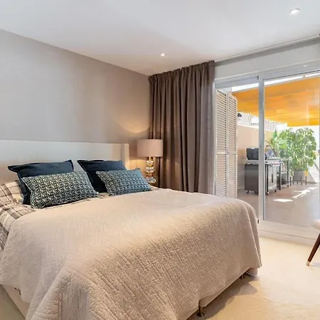 8 Bed Close To Puerto Banus Apartment