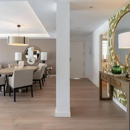 8 Bed Close To Puerto Banus * Marbella